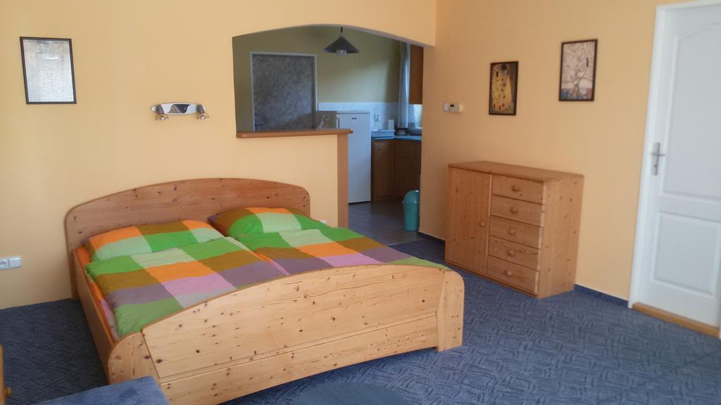 Apartment Amelie Roznov pod Radhostem Bagian luar foto