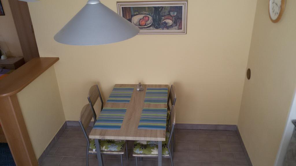 Apartment Amelie Roznov pod Radhostem Bagian luar foto