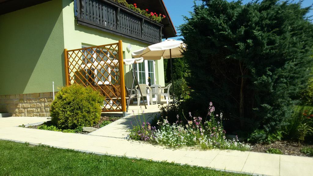 Apartment Amelie Roznov pod Radhostem Bagian luar foto