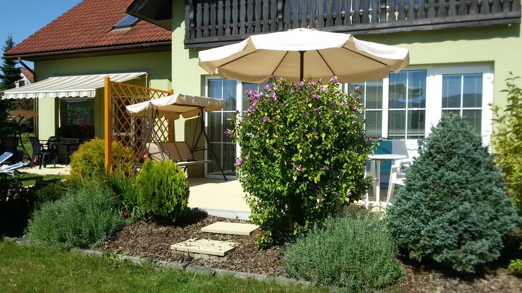 Apartment Amelie Roznov pod Radhostem Bagian luar foto